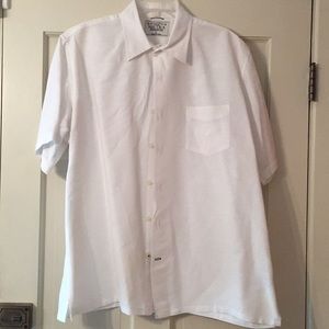 Nautica Men’s short sleeve button up NICE 👀 Large